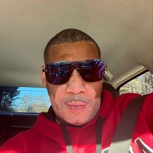 Meet your Posher, Cedric